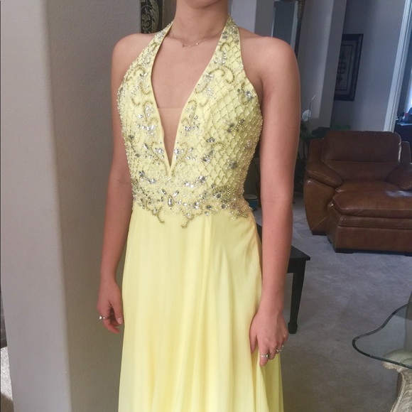 camille la vie yellow dress